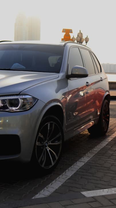 Public Transport vs. Car Rental on Dubai Al Ain Road